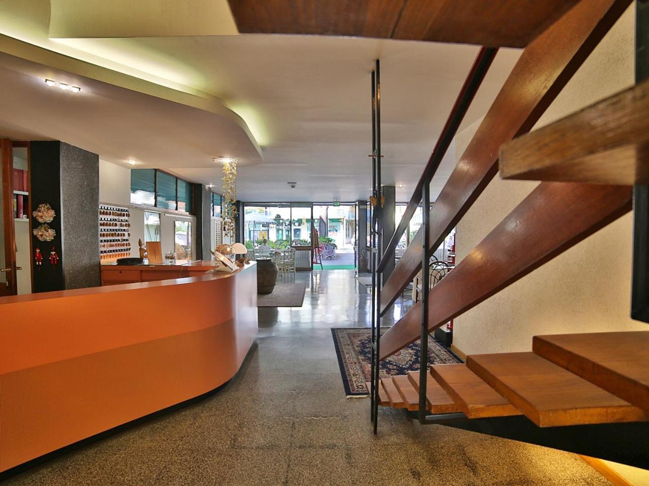 Hotel Pinocchio Cattolica Exteriör bild